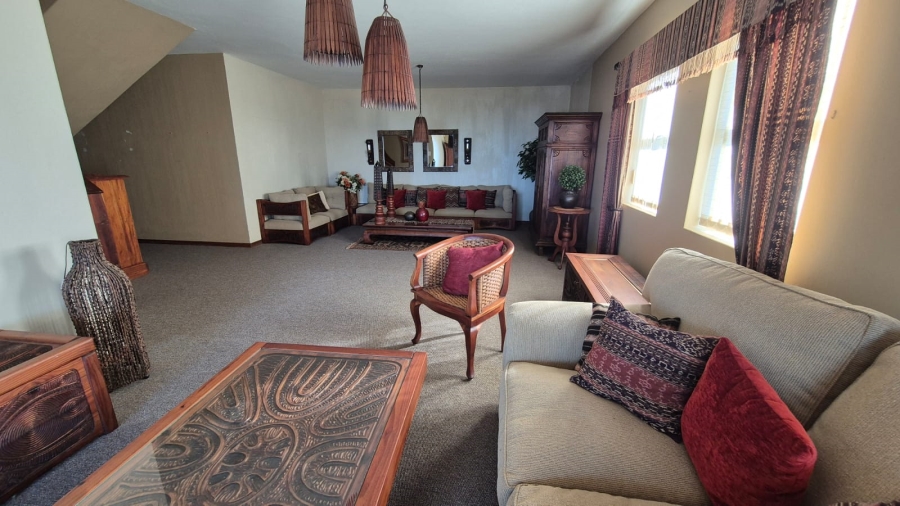 To Let 3 Bedroom Property for Rent in Wavecrest Eastern Cape
